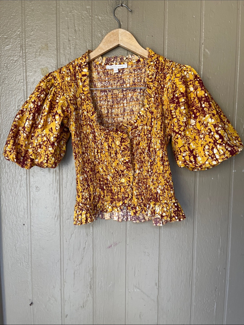 Love The Label Abstract Smocked Puff Sleeve Blouse in Mustard Yellow Size XXS